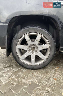 Внедорожник / Кроссовер Cadillac Escalade 2007 в 