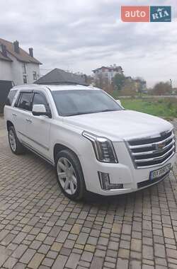 Позашляховик / Кросовер Cadillac Escalade 2016 в 