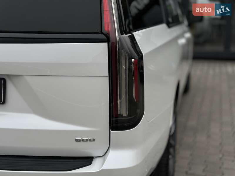 Внедорожник / Кроссовер Cadillac Escalade 2021 в Черновцах