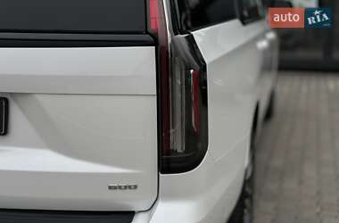 Позашляховик / Кросовер Cadillac Escalade 2021 в 