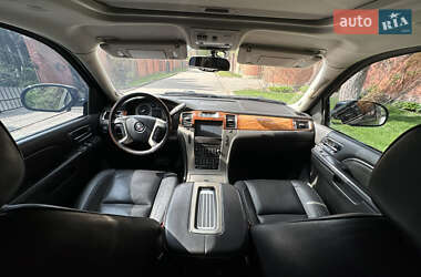 Внедорожник / Кроссовер Cadillac Escalade 2013 в 