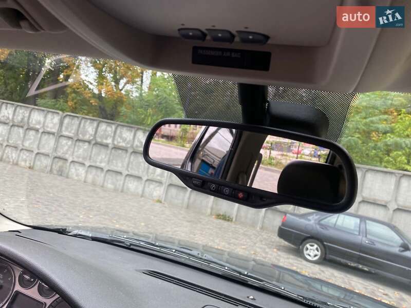 Позашляховик / Кросовер Cadillac Escalade 2008 в Дніпрі фото 34 Позашляховик / Кросовер Cadillac Escalade 2008 в Дніпрі