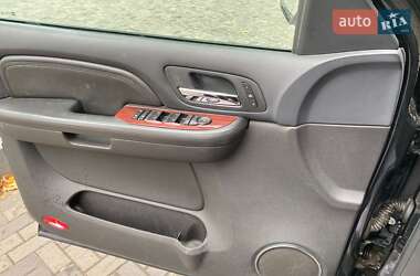 Внедорожник / Кроссовер Cadillac Escalade 2008 в 