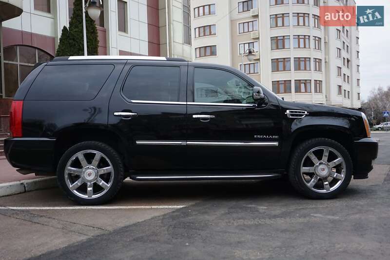 Внедорожник / Кроссовер Cadillac Escalade 2013 в Николаеве фото 8 Внедорожник / Кроссовер Cadillac Escalade 2013 в Николаеве
