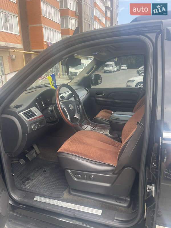 Внедорожник / Кроссовер Cadillac Escalade 2008 в Тернополе фото 7 Внедорожник / Кроссовер Cadillac Escalade 2008 в Тернополе