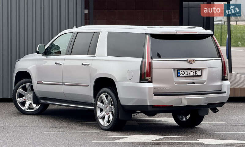 Позашляховик / Кросовер Cadillac Escalade 2016 в Києві фото 13 Позашляховик / Кросовер Cadillac Escalade 2016 в Києві