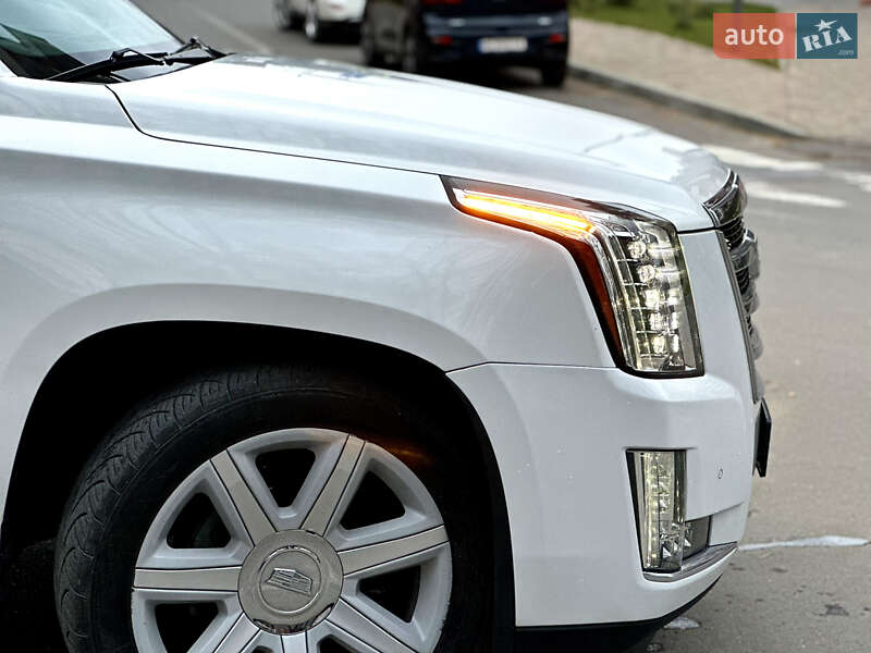 Позашляховик / Кросовер Cadillac Escalade 2016 в Тернополі фото 11 Позашляховик / Кросовер Cadillac Escalade 2016 в Тернополі
