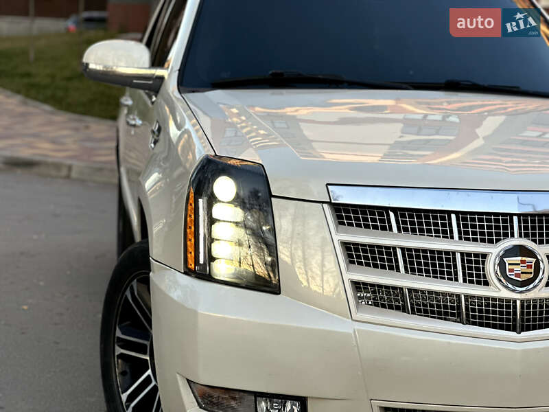 Позашляховик / Кросовер Cadillac Escalade 2013 в Тернополі фото 4 Позашляховик / Кросовер Cadillac Escalade 2013 в Тернополі