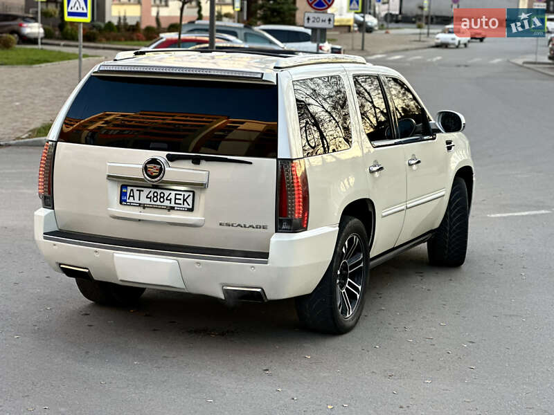 Позашляховик / Кросовер Cadillac Escalade 2013 в Тернополі фото 12 Позашляховик / Кросовер Cadillac Escalade 2013 в Тернополі