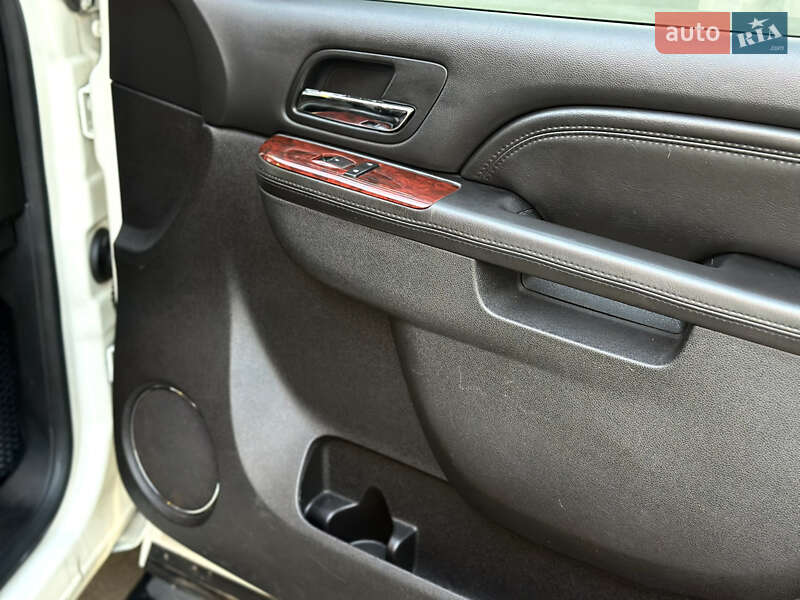 Позашляховик / Кросовер Cadillac Escalade 2013 в Тернополі фото 34 Позашляховик / Кросовер Cadillac Escalade 2013 в Тернополі