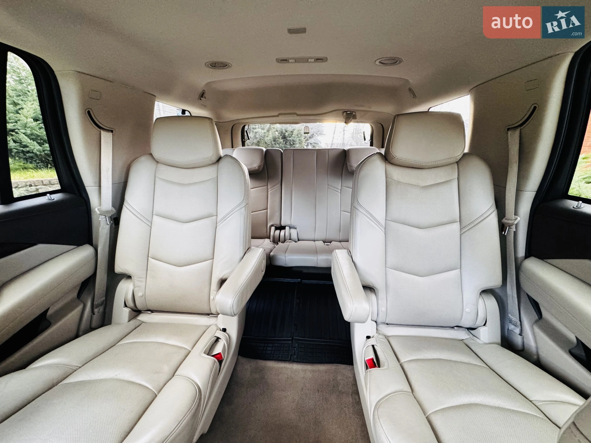 2014 Cadillac Escalade - мініатюра 36