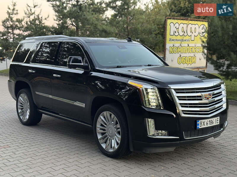 Внедорожник / Кроссовер Cadillac Escalade 2016 в Хмельницком