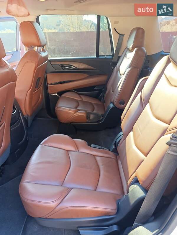 Позашляховик / Кросовер Cadillac Escalade 2019 в Вінниці