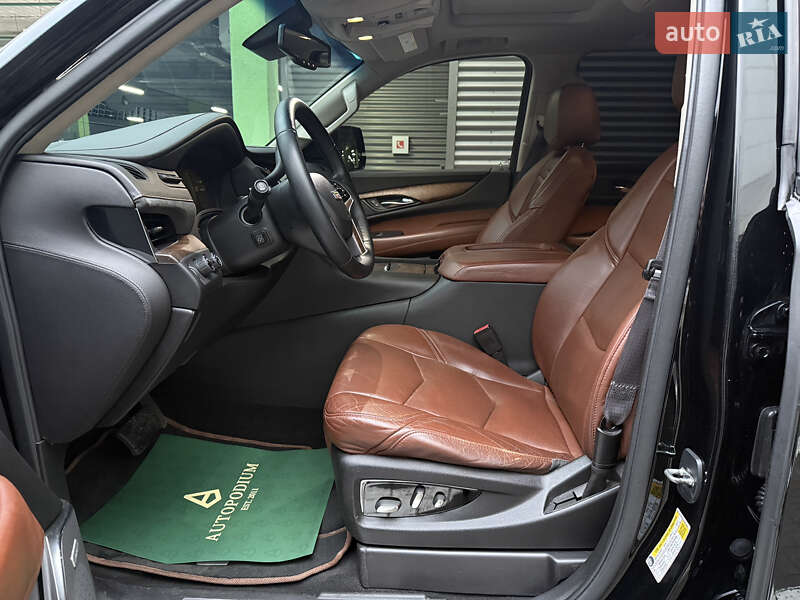 Позашляховик / Кросовер Cadillac Escalade 2014 в Києві фото 25 Позашляховик / Кросовер Cadillac Escalade 2014 в Києві