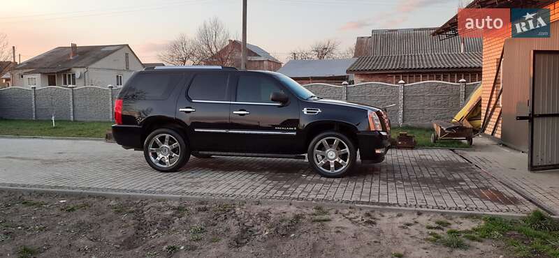 Внедорожник / Кроссовер Cadillac Escalade 2008 в Луцке фото 3 Внедорожник / Кроссовер Cadillac Escalade 2008 в Луцке