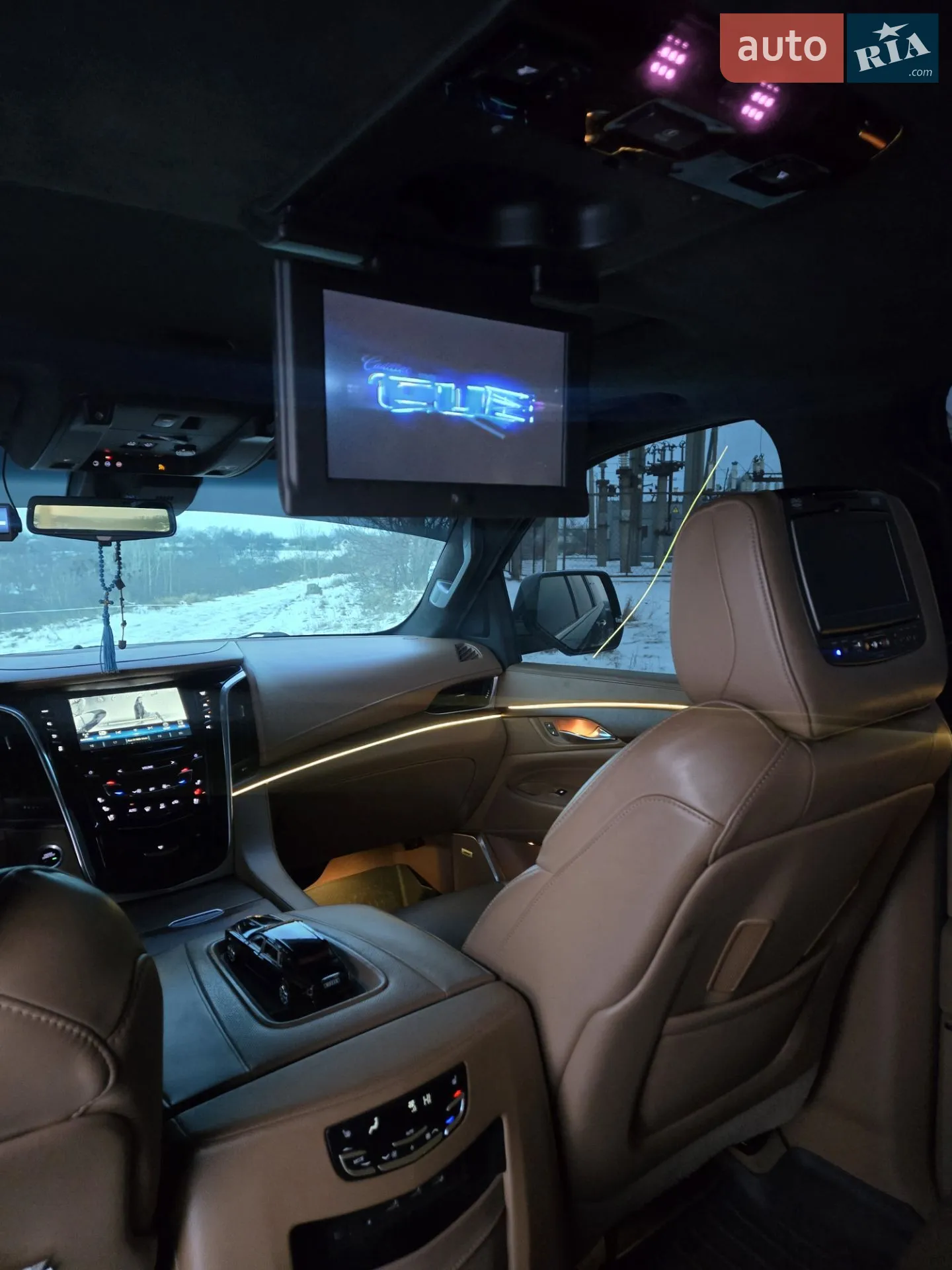 2017 Cadillac Escalade - мініатюра 30