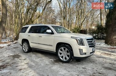 Внедорожник / Кроссовер Cadillac Escalade 2014 в Киеве