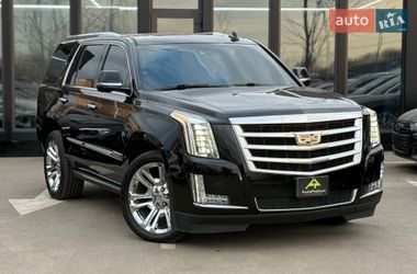Внедорожник / Кроссовер Cadillac Escalade 2014 в Киеве