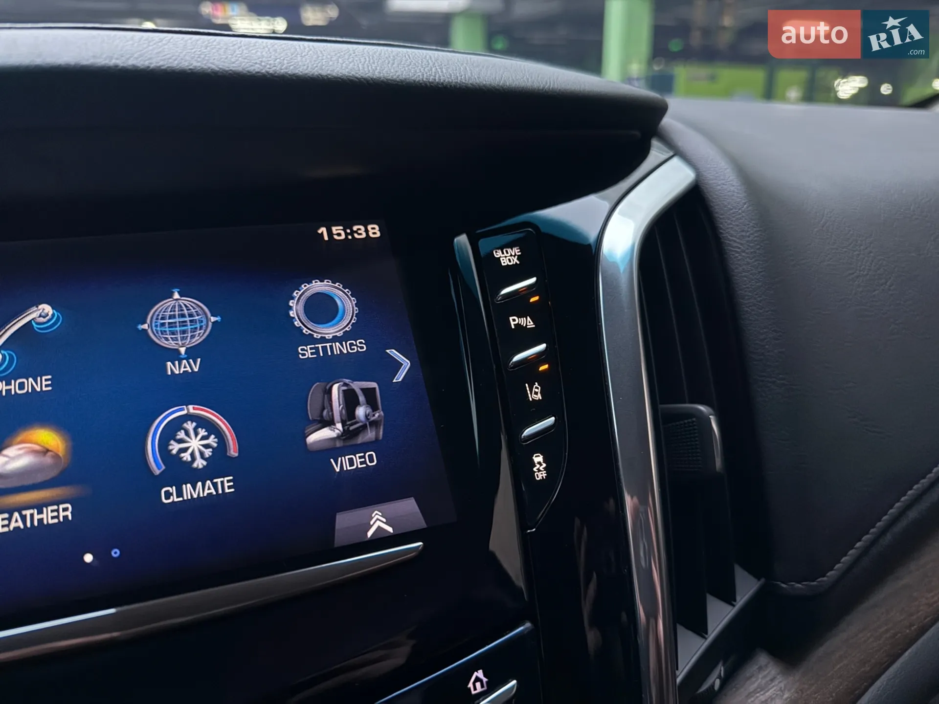 2014 Cadillac Escalade - мініатюра 36