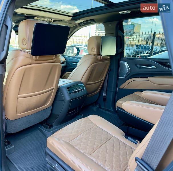 Позашляховик / Кросовер Cadillac Escalade 2021 в Києві