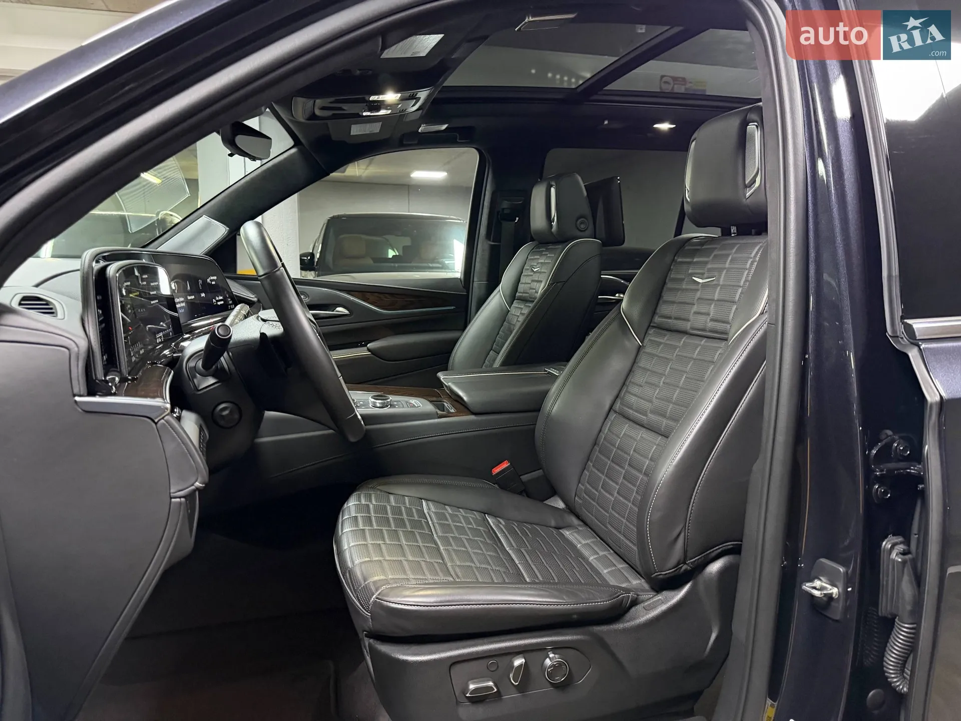 2022 Cadillac Escalade - мініатюра 51