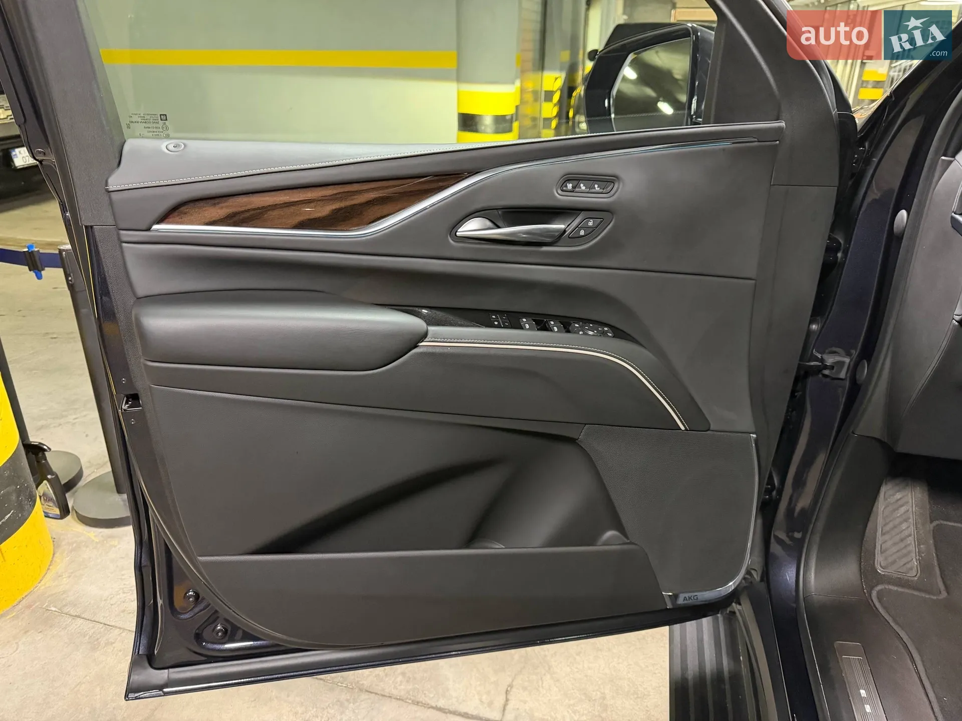 2022 Cadillac Escalade - мініатюра 38