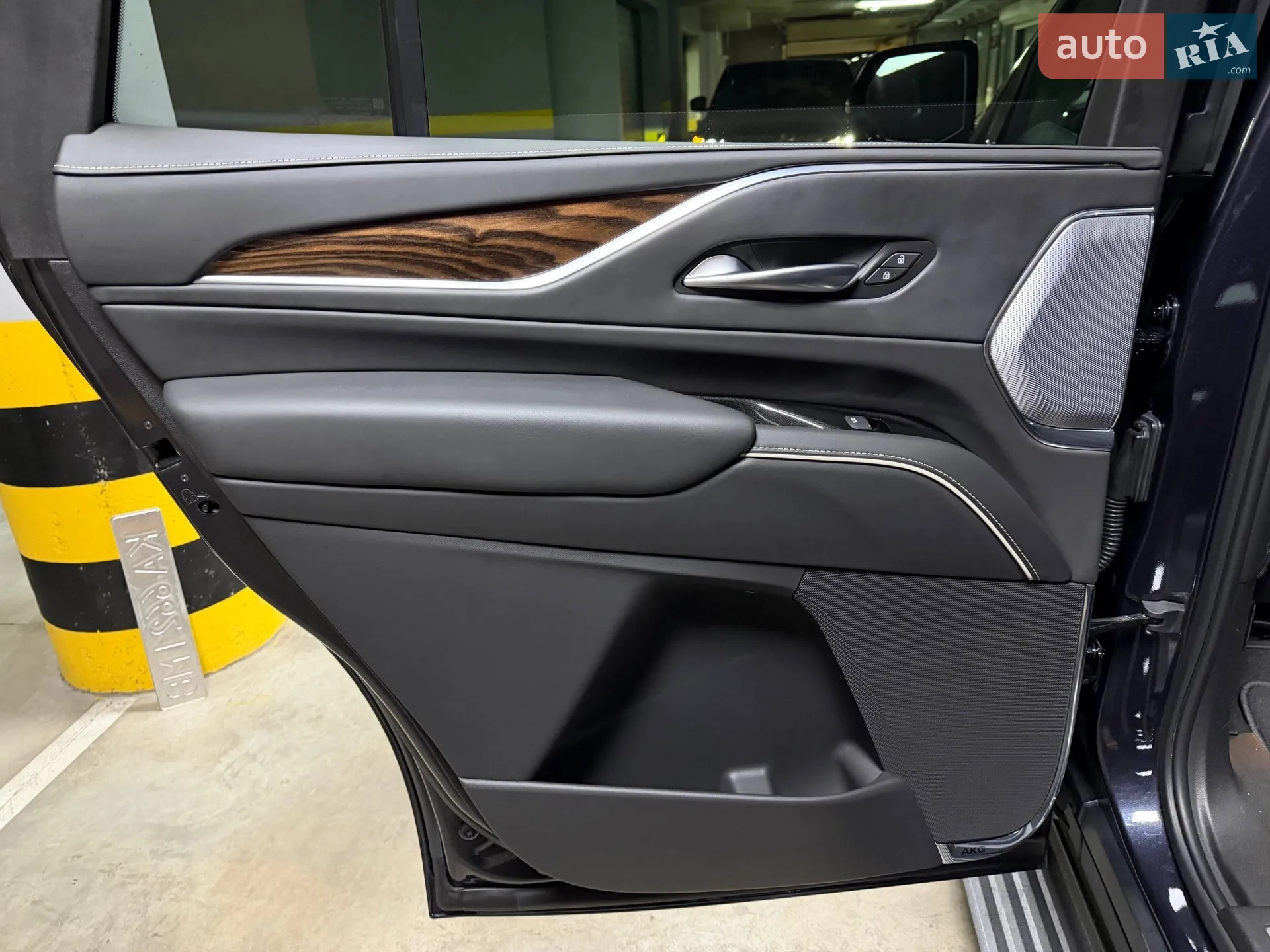 2022 Cadillac Escalade - мініатюра 62