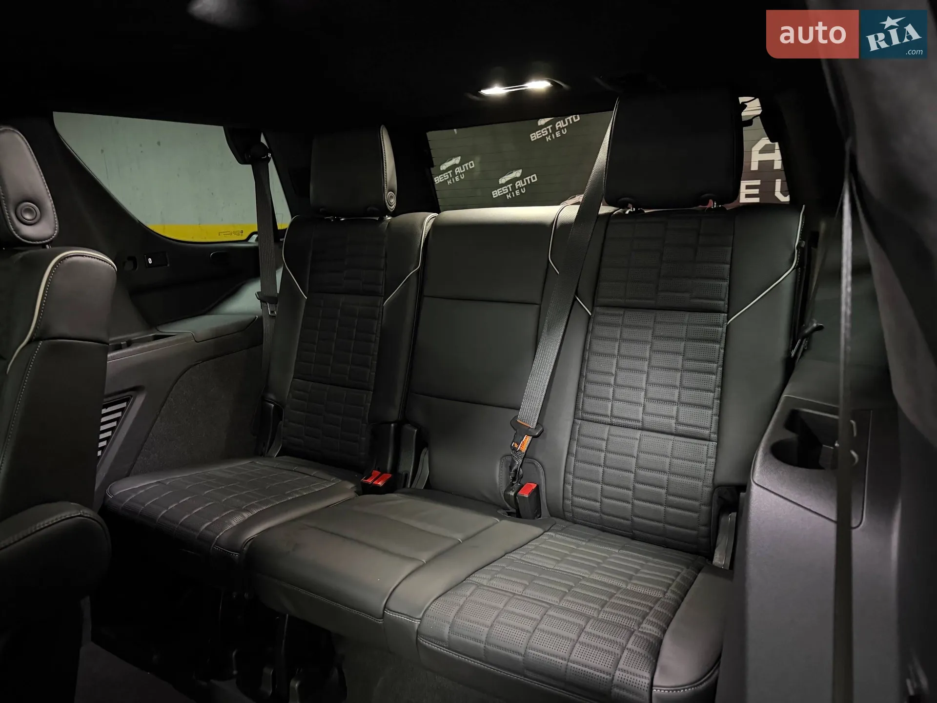 2022 Cadillac Escalade - мініатюра 71