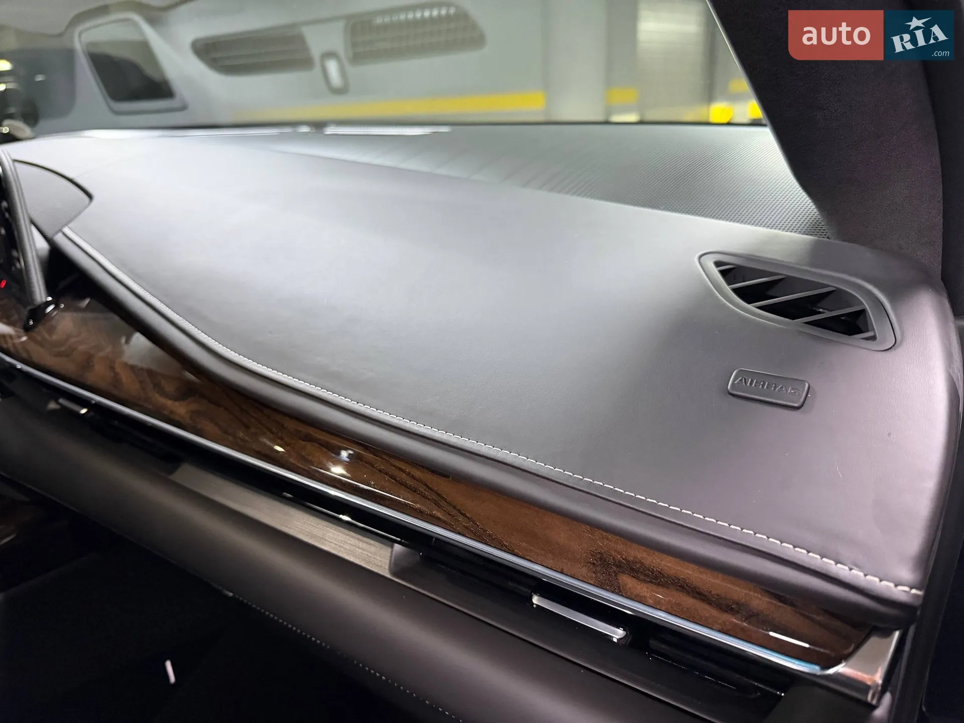 2022 Cadillac Escalade - мініатюра 115