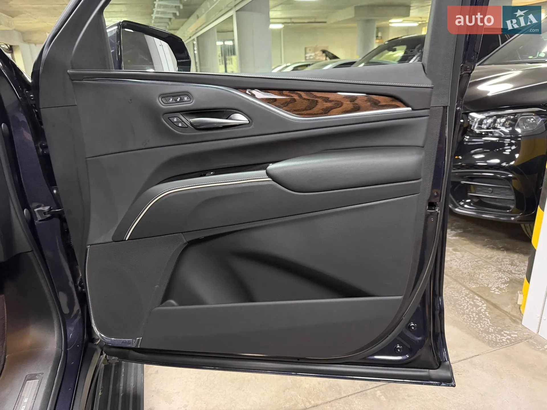 2022 Cadillac Escalade - мініатюра 118