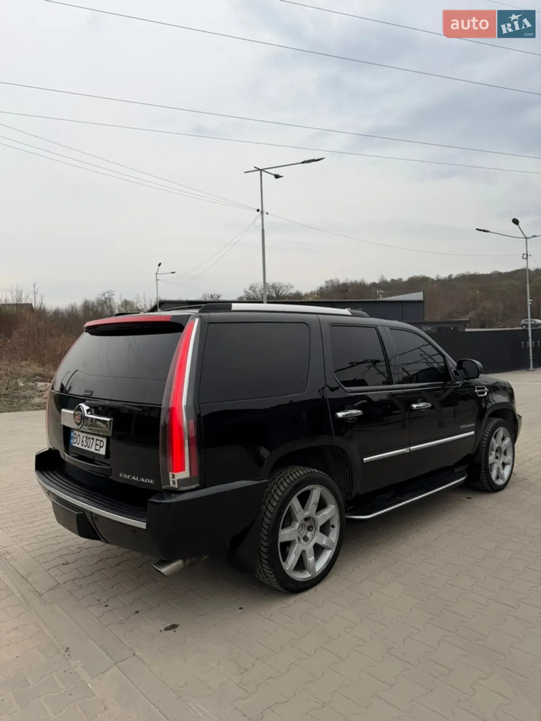2011 Cadillac Escalade - мініатюра 8