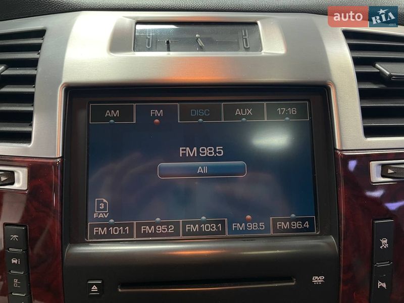 Внедорожник / Кроссовер Cadillac Escalade 2008 в Киеве фото 29 Внедорожник / Кроссовер Cadillac Escalade 2008 в Киеве