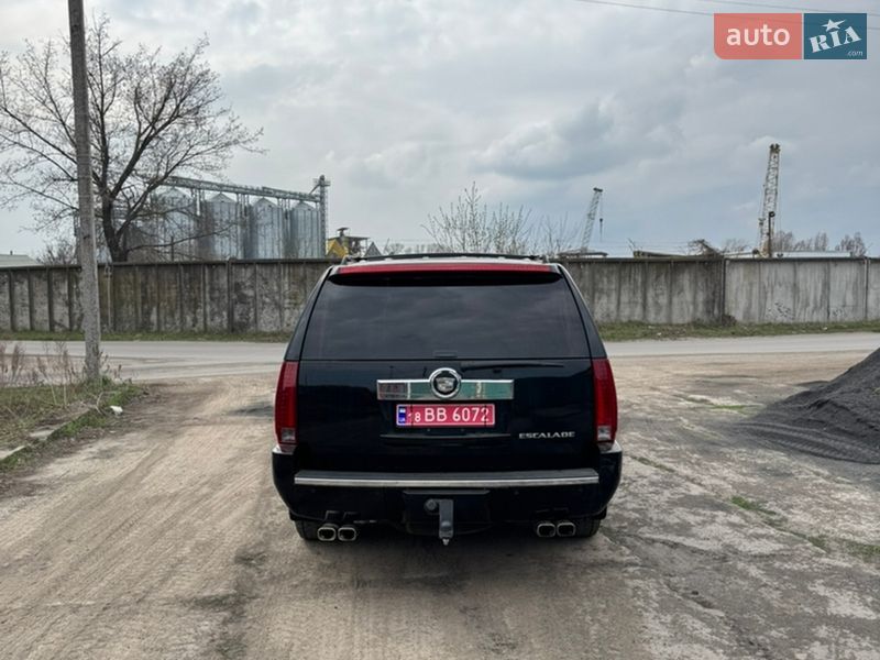 Внедорожник / Кроссовер Cadillac Escalade 2007 в Черкассах фото 7 Внедорожник / Кроссовер Cadillac Escalade 2007 в Черкассах