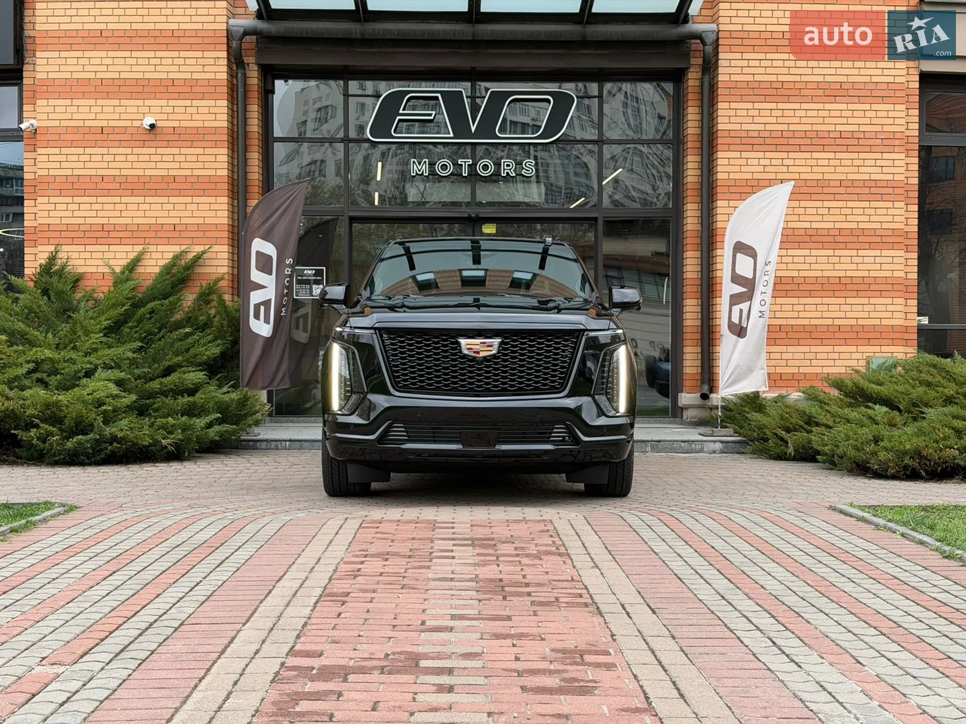 2025 Cadillac Escalade - мініатюра 11