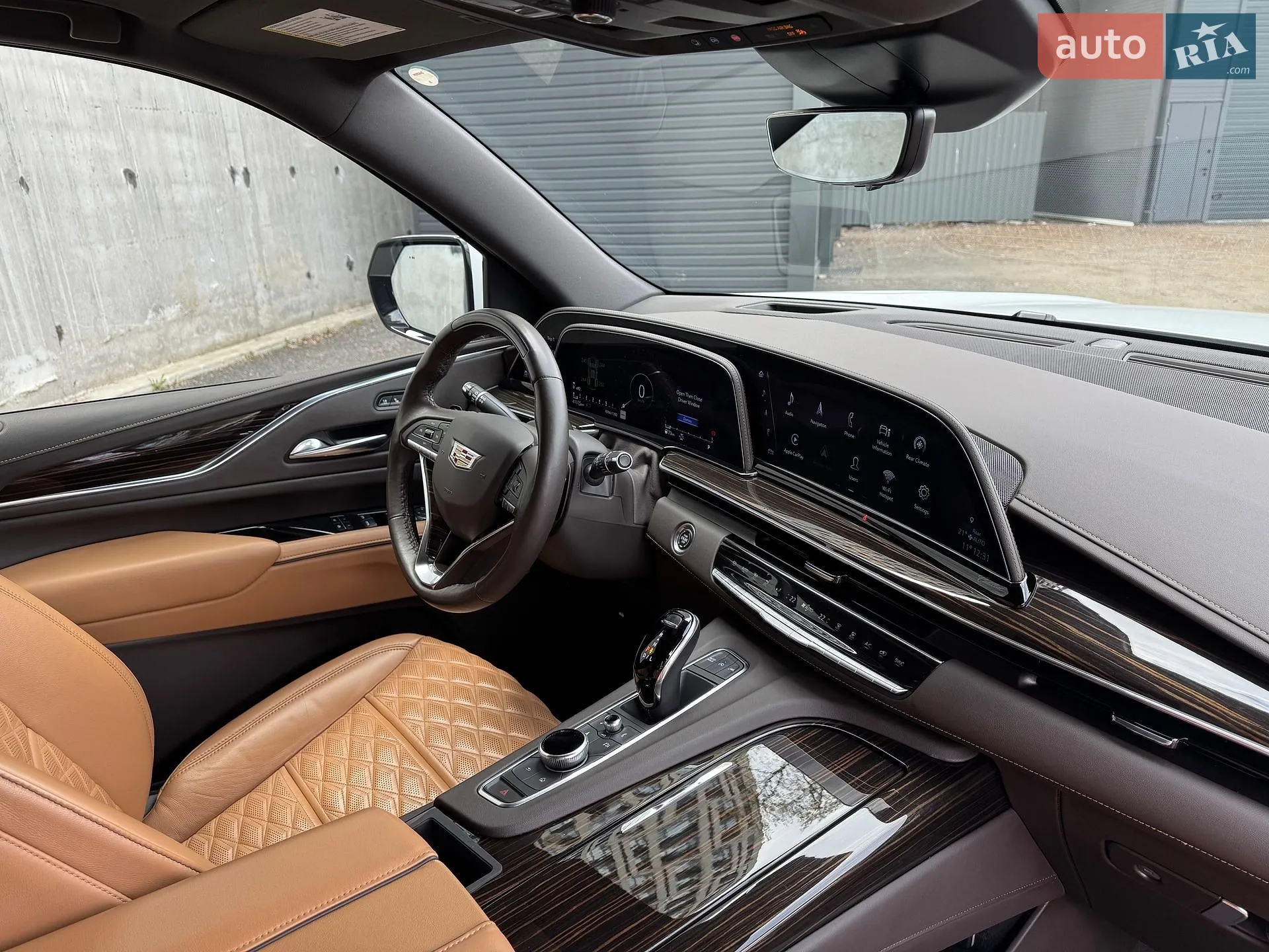 2022 Cadillac Escalade - мініатюра 6
