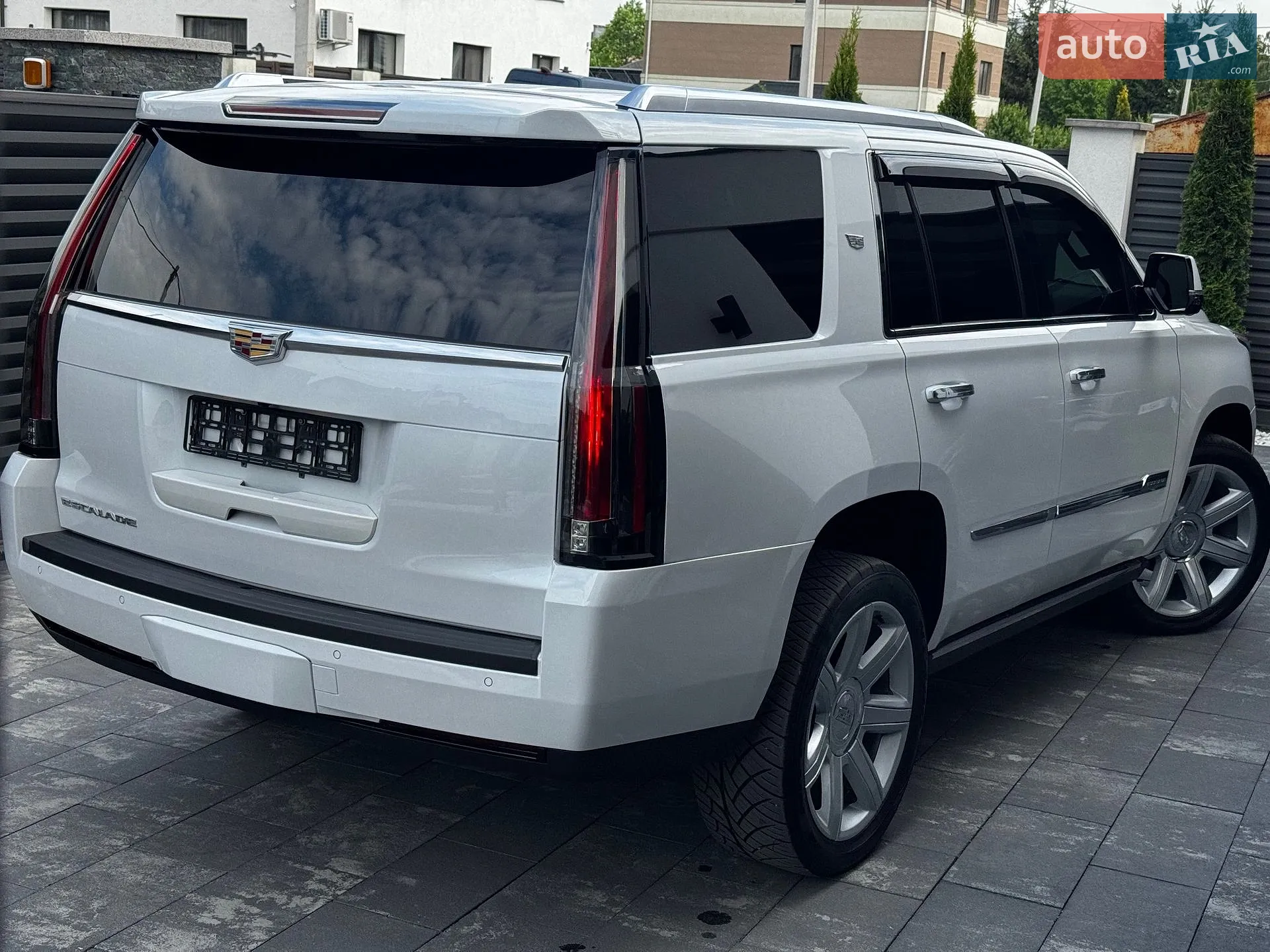 2016 Cadillac Escalade - мініатюра 15