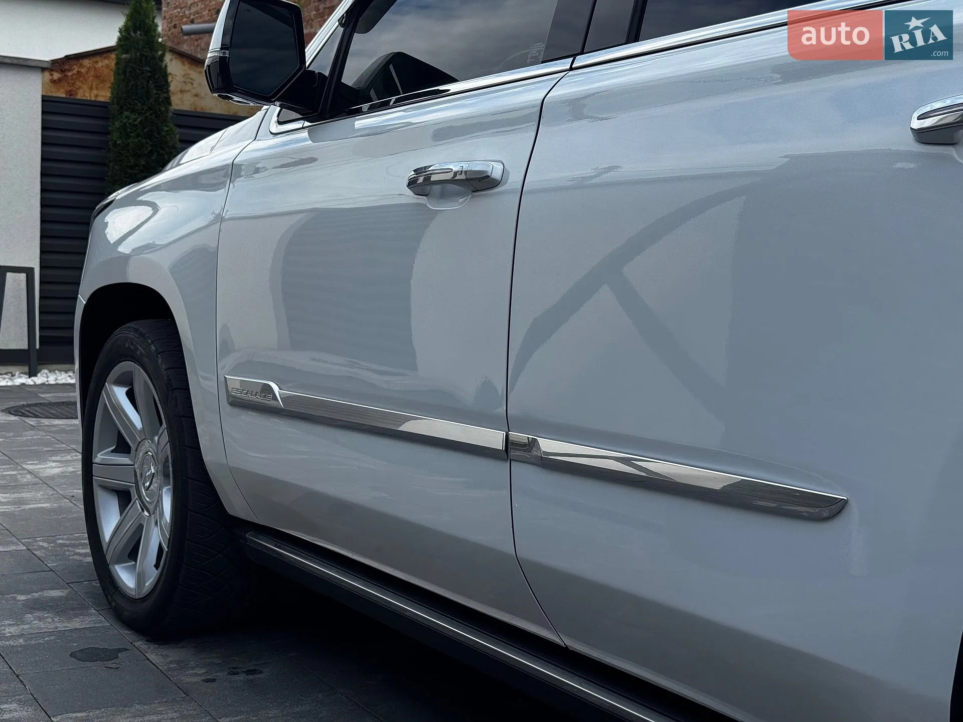 2016 Cadillac Escalade - мініатюра 34