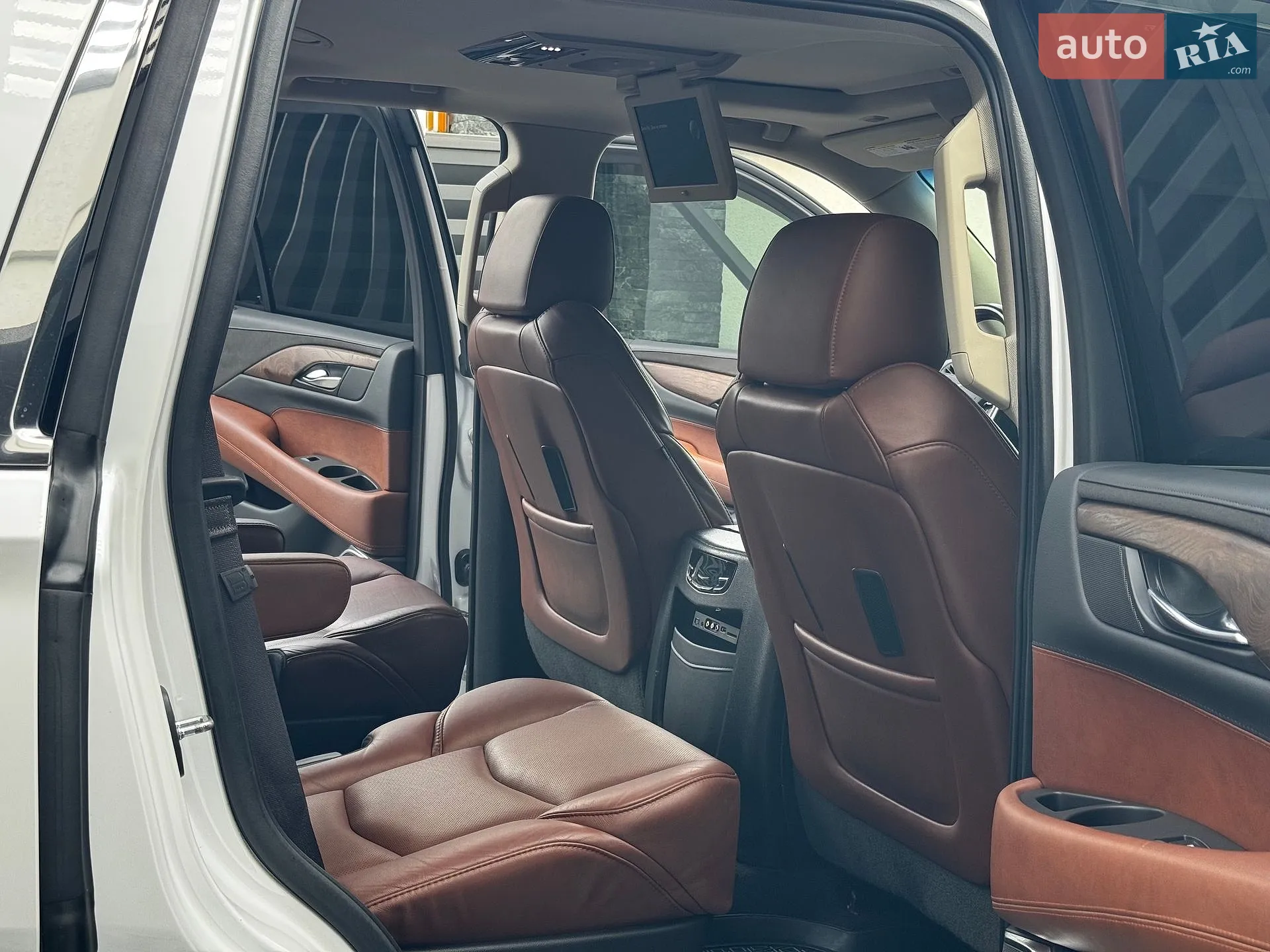 2016 Cadillac Escalade - мініатюра 55