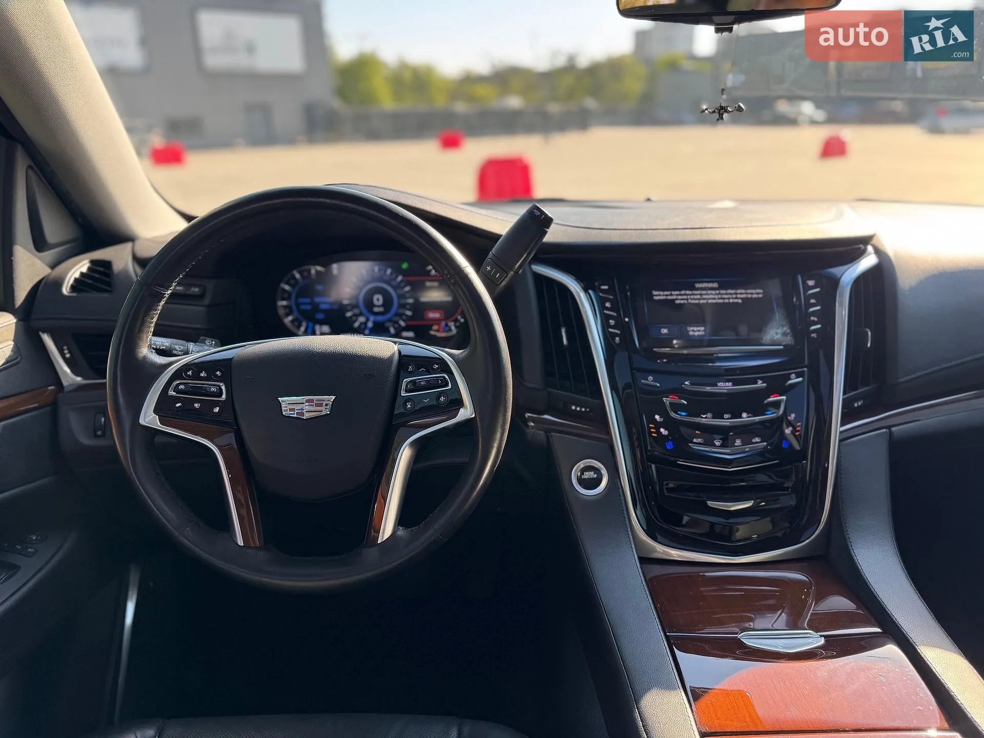 2018 Cadillac Escalade - мініатюра 10