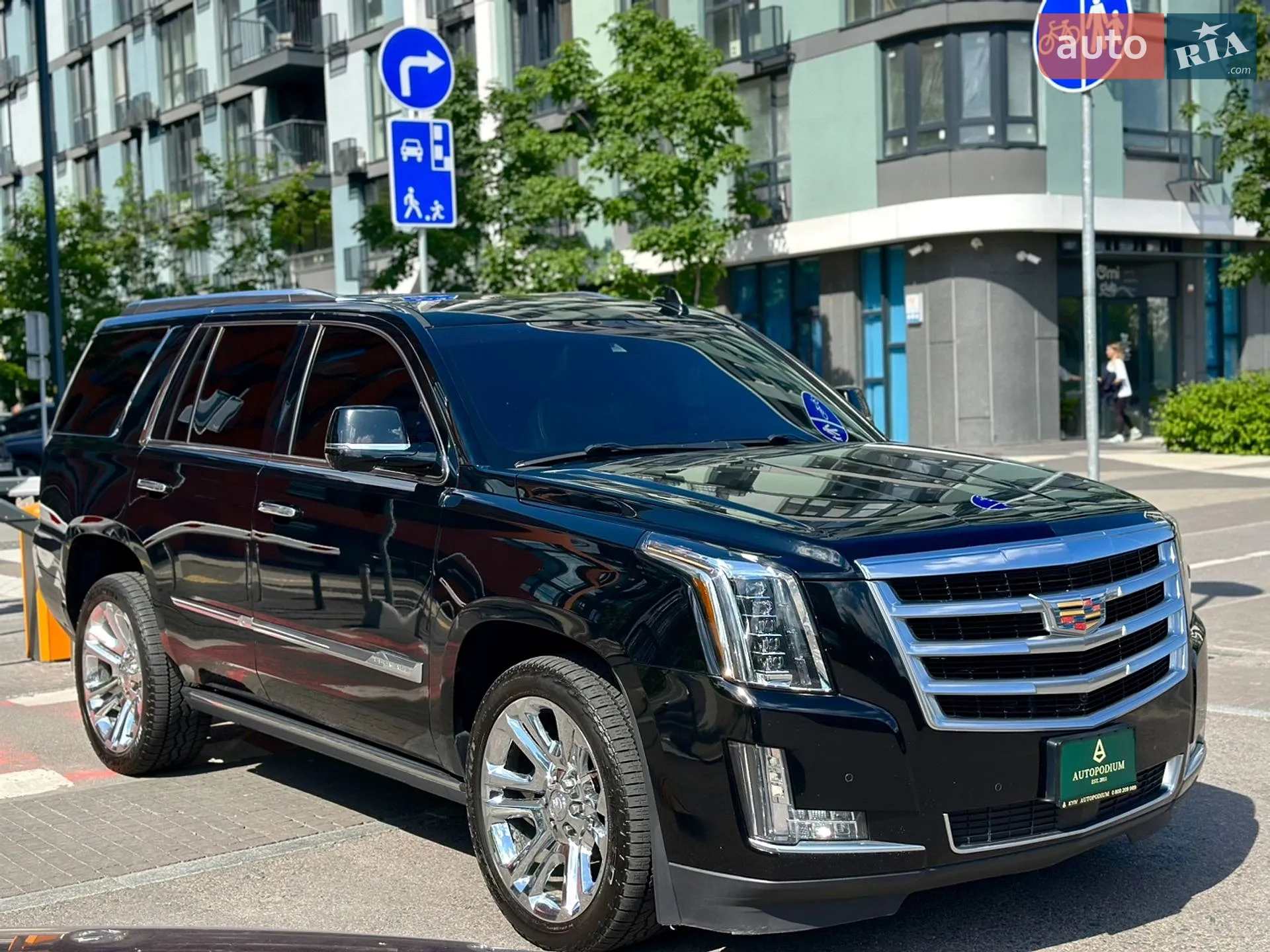 2014 Cadillac Escalade - мініатюра 2