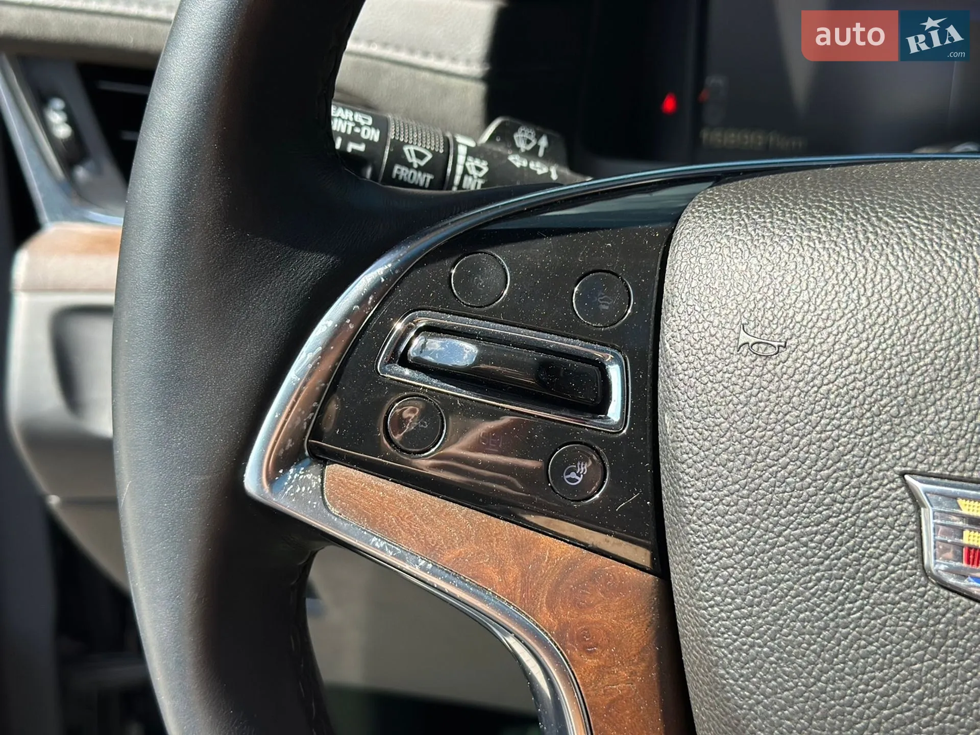 2014 Cadillac Escalade - мініатюра 24