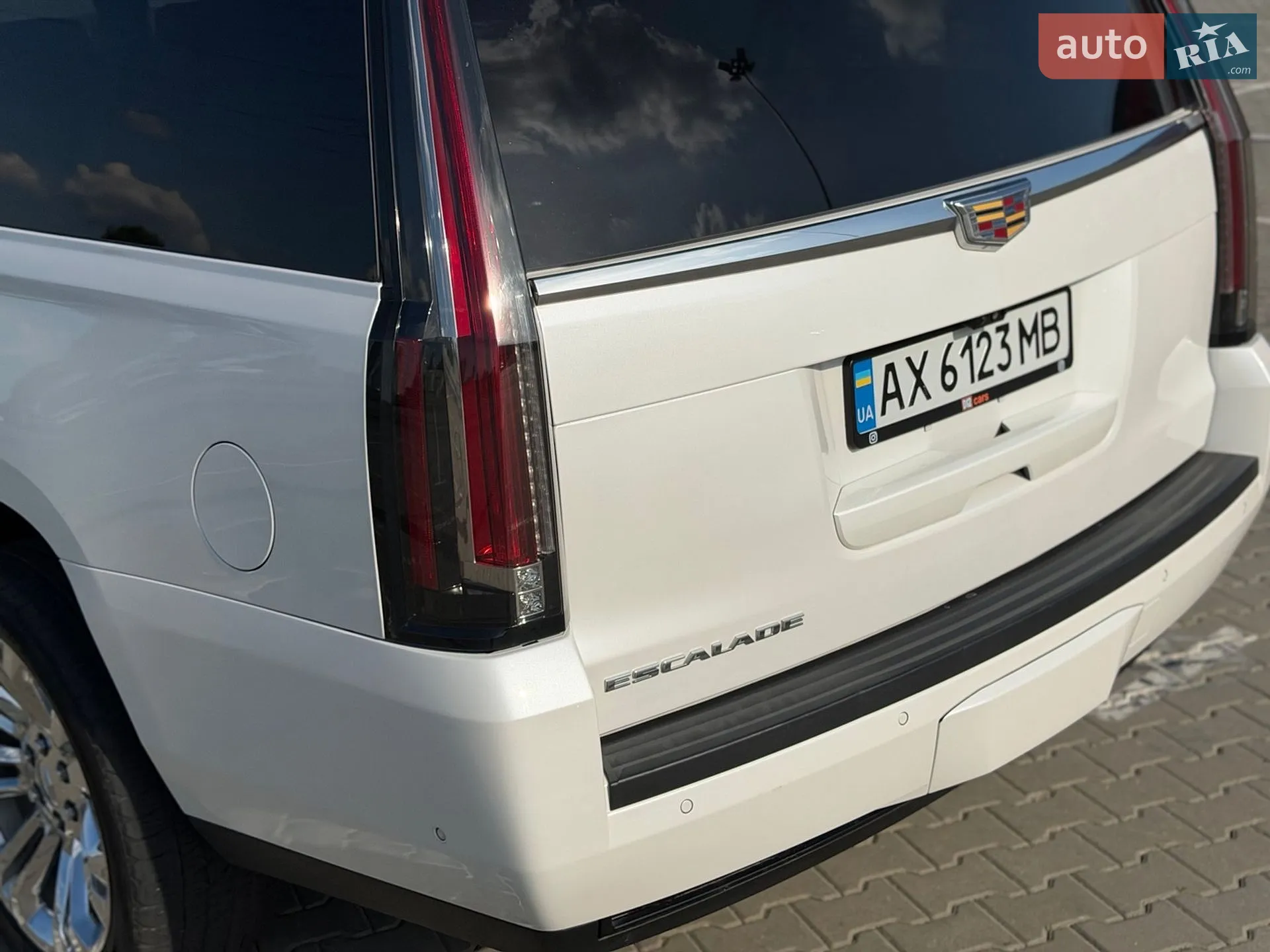2018 Cadillac Escalade - мініатюра 11
