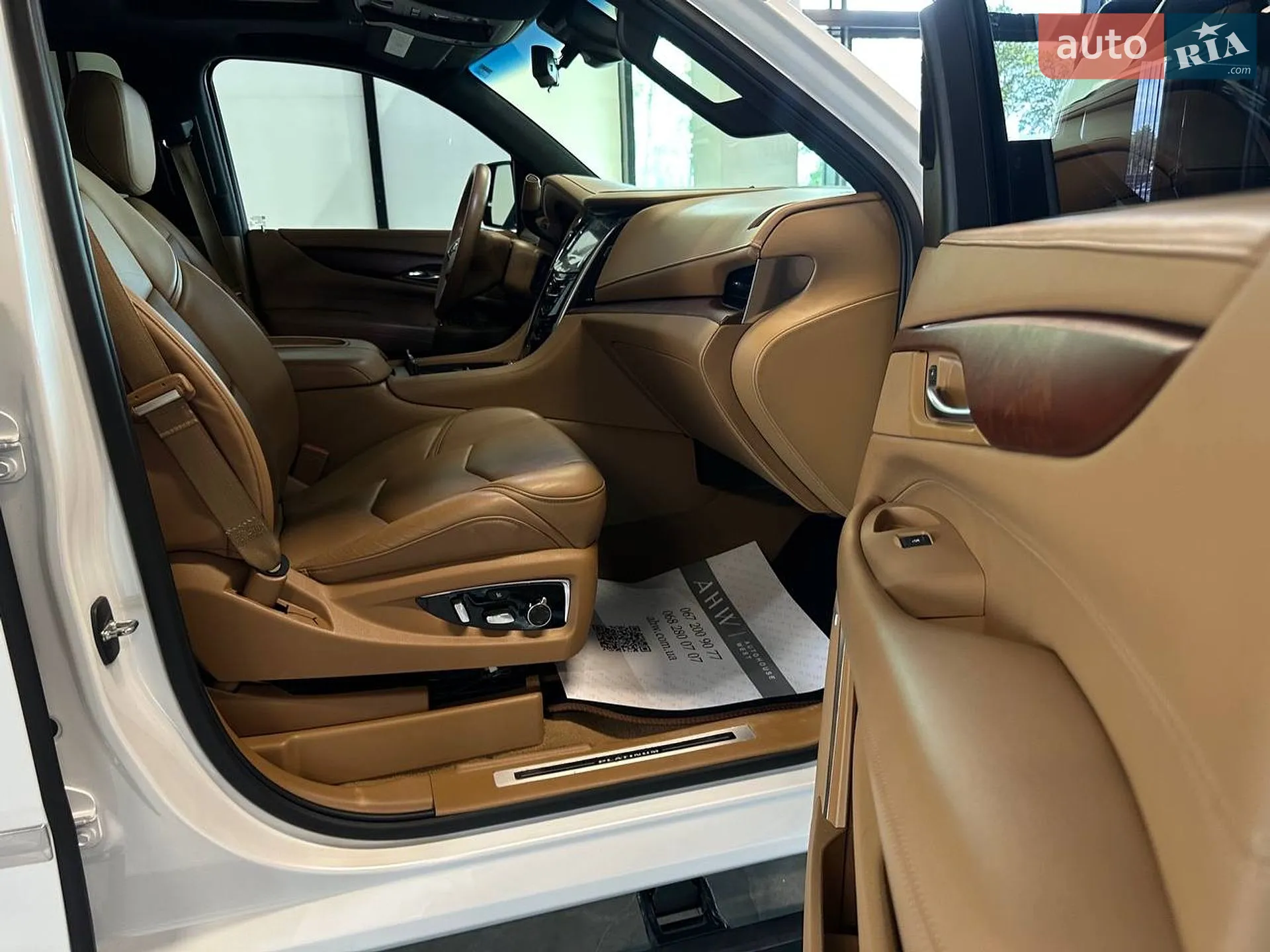 2017 Cadillac Escalade - мініатюра 43