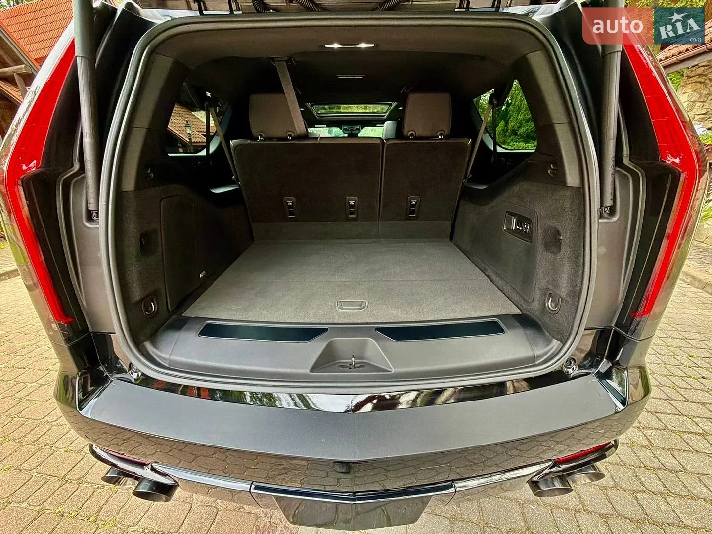 2021 Cadillac Escalade - мініатюра 37