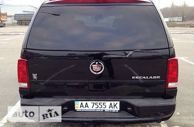Внедорожник / Кроссовер Cadillac Escalade 2004 в 