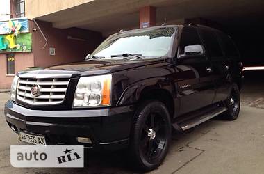 Внедорожник / Кроссовер Cadillac Escalade 2004 в 