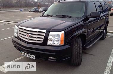 Внедорожник / Кроссовер Cadillac Escalade 2004 в 