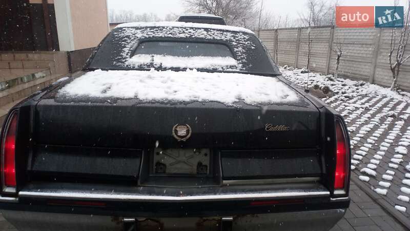Лимузин Cadillac Fleetwood 1994 в Киеве