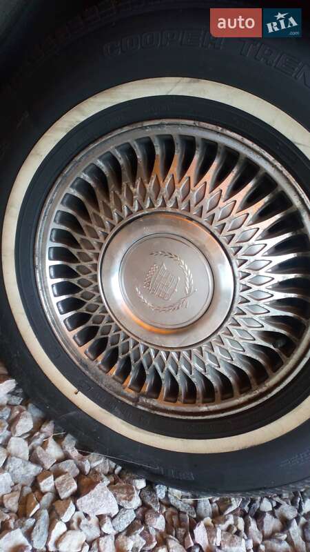 Лимузин Cadillac Fleetwood 1994 в Киеве