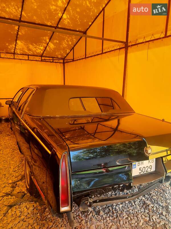 Лимузин Cadillac Fleetwood 1994 в Киеве